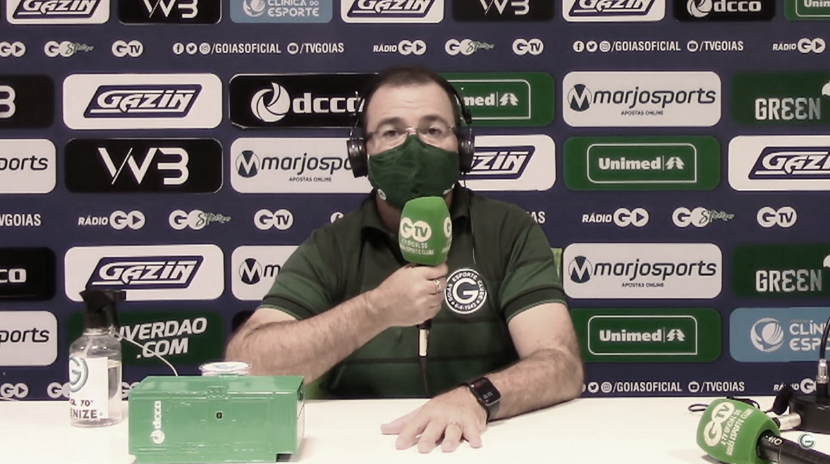 Após empate, Enderson Moreira fala da necessidade urgente de vitórias: "Pra ontem" Após empate, Enderson Moreira fala da necessidade urgente de vitórias: "Pra ontem"