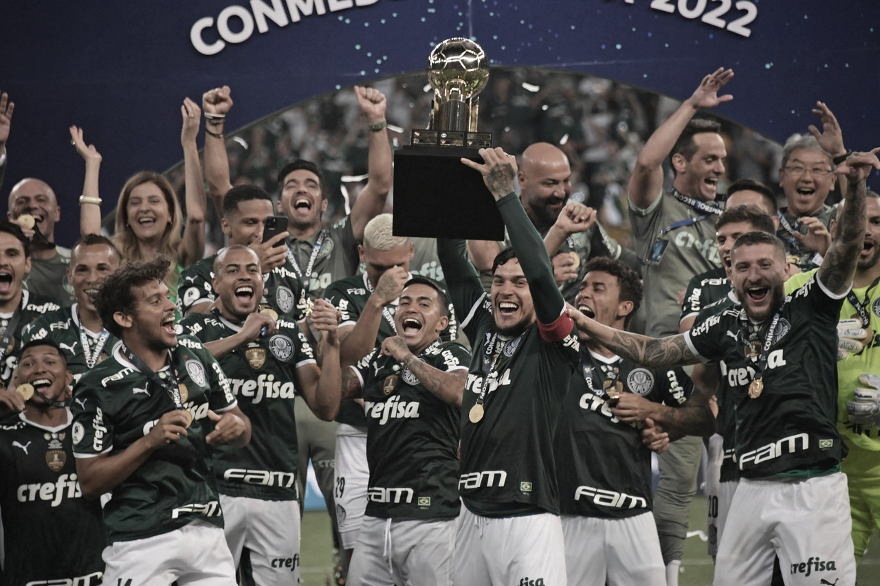 Palmeiras domina, vence Athletico e conquista Recopa pela primeira vez