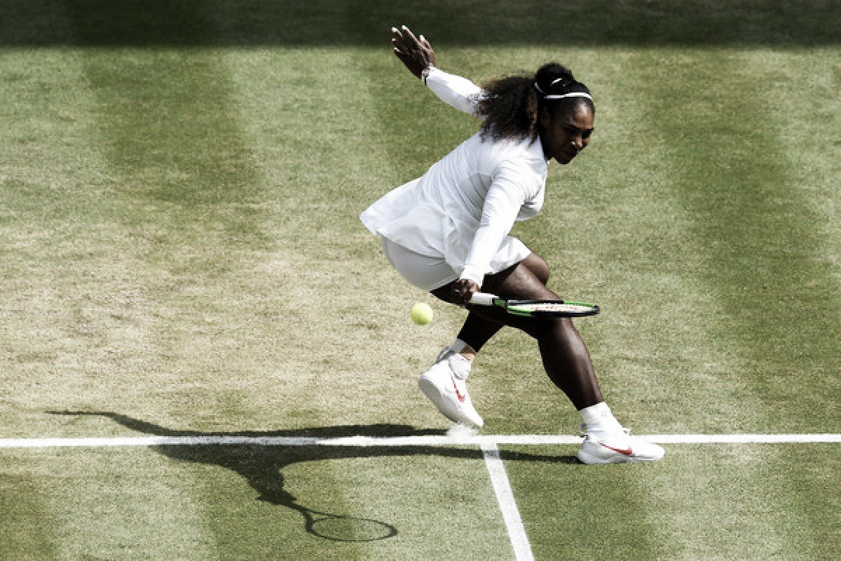 Serena cumple el guión y alcanza su décima final en Wimbledon