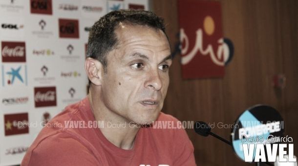 Sergi Barjuan, tajante: "Si jugamos como hemos entrenado, el Sevilla nos mete un saco"