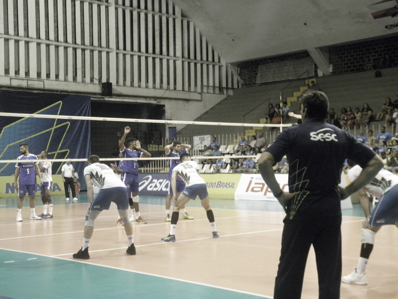 Sesc-RJ vence o Ponta Grossa na Superliga, mas Giovane Gávio não fica satisfeito com o desempenho Sesc-RJ vence o Ponta Grossa na Superliga, mas Giovane Gávio não fica satisfeito com o desempenho
