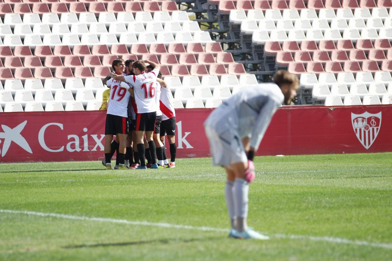 El Recreativo Granada vuelve a perder en su visita al Sevilla Atlético 