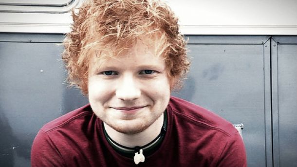 Ed Sheeran se transforma en teleñeco para su nuevo vídeo