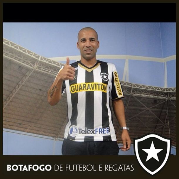 Emerson Sheik chega ao Botafogo por empréstimo até o final do ano