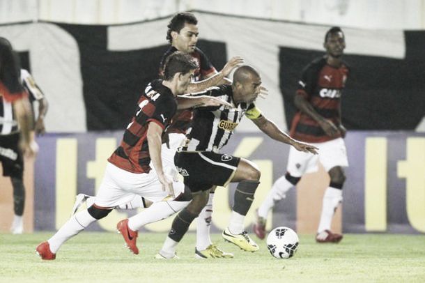 Botafogo empata com o Vitória no Moacyrzão e permanece na zona de rebaixamento