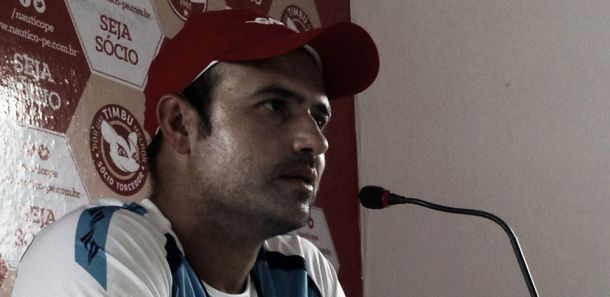 Sidney Moraes arrisca na estreia e mostra que tem estrela Sidney Moraes arrisca na estreia e mostra que tem estrela