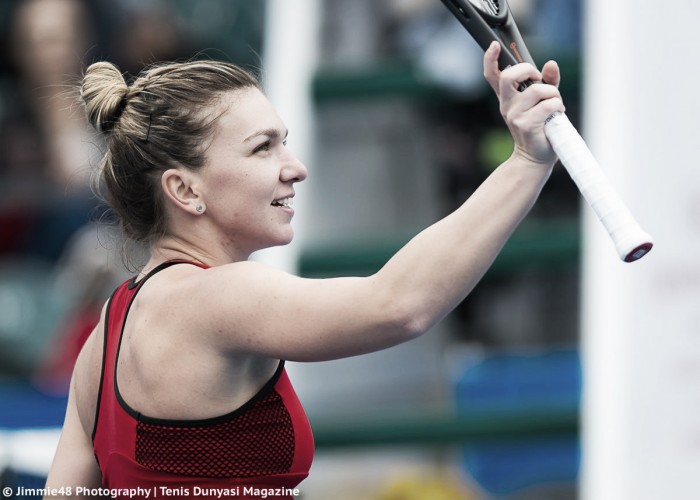 WTA Shenzhen: Simona Halep strolls to routine victory over Nicole Gibbs