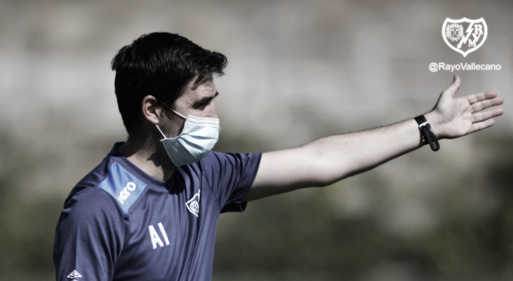 Andoni Iraola: “Va a
ser una prueba para ver cómo está el equipo delante de un rival muy potente” Andoni Iraola: “Va a
ser una prueba para ver cómo está el equipo delante de un rival muy potente”