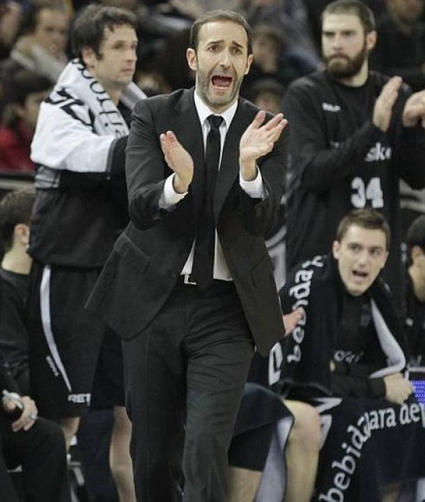 Sito Alonso, el entrenador que ha resurgido al Bilbao Basket de las cenizas