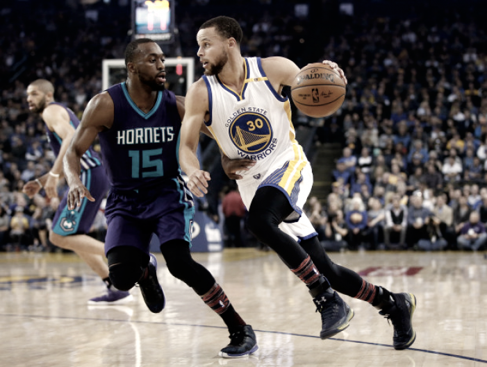 Nba - Steph Curry distrugge Charlotte, Indiana castiga Orlando Nba - Steph Curry distrugge Charlotte, Indiana castiga Orlando