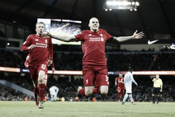 Coutinho e Firmino marcam e Liverpool goleia Manchester City Coutinho e Firmino marcam e Liverpool goleia Manchester City