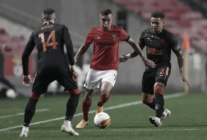Em jogo eletrizante, Benfica busca empate contra Rangers Em jogo eletrizante, Benfica busca empate contra Rangers