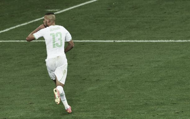 Slimani envoie l'Algérie en huitième de finale
