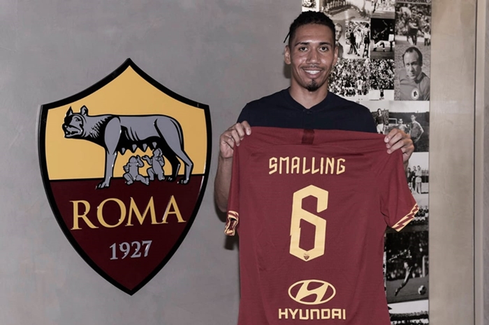 Roma anuncia contratação do zagueiro Smalling, ex-Man United, por empréstimo