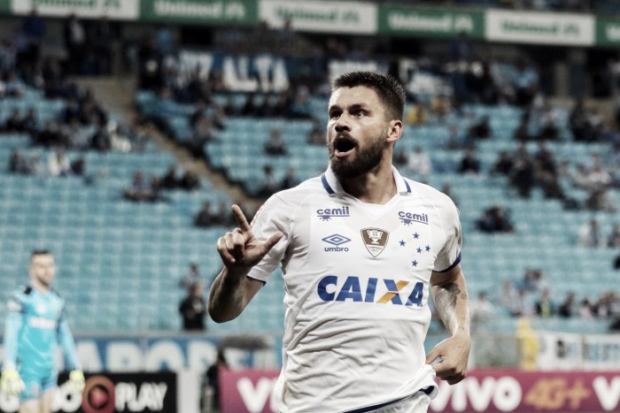 Sóbis fala em honrar camisa do Cruzeiro e brinca com folga no fim de semana: "Não vou ver nada"