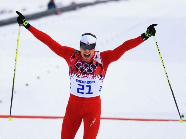 El suizo Dario Cologna gana el skiathlon 30km