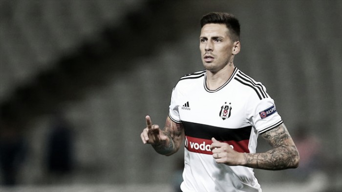 AC Milan struggling to strike a deal with Besiktas for Jose Sosa