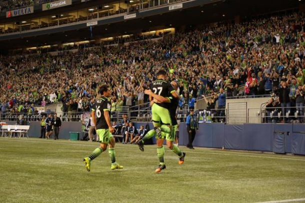 CONCACAF Champions League: Seattle Sounders Embarrass Vancouver Whitecaps, Advance To Knockout Stage