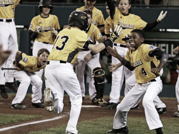 2016 Little League World Series: Southeast uses two-run seventh to eliminate West, winning 4-2