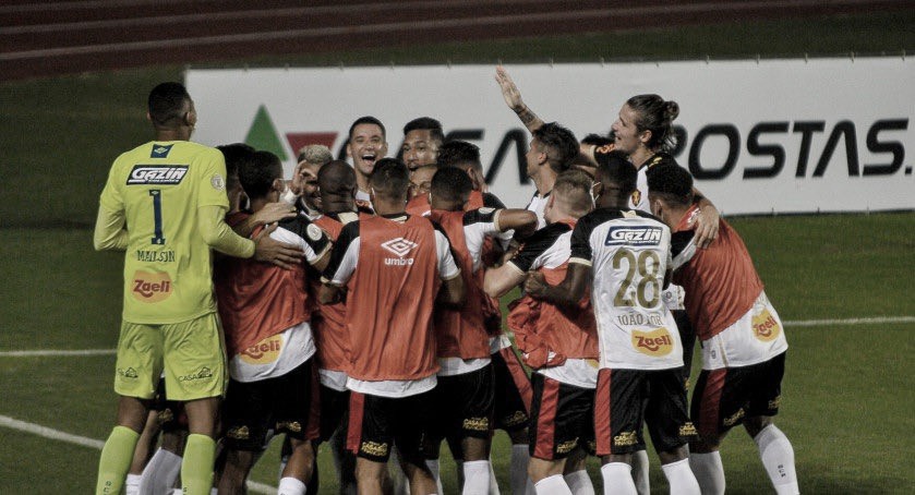 Bahia
pressiona Sport no duelo nordestino, mas não evita derrota