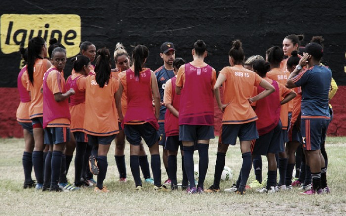 Após 2016 inativo, Sport apresenta oficialmente time de futebol feminino para 2017