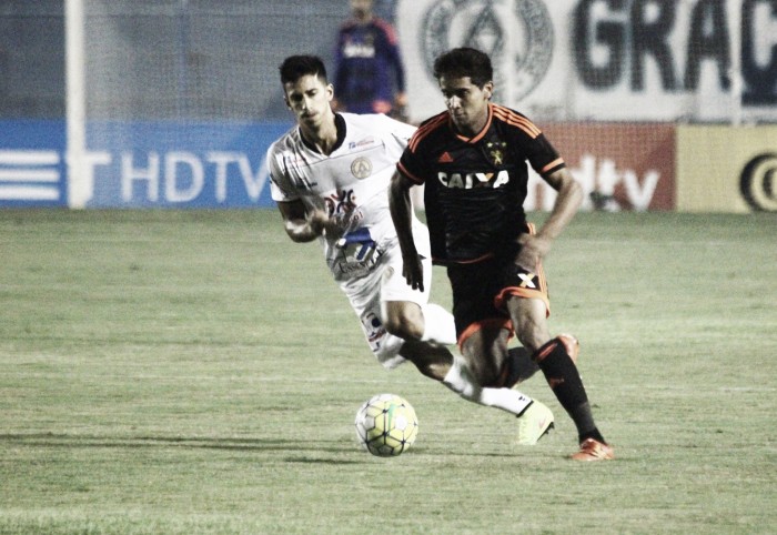Auxiliar Thiago Gomes elogia reservas do Sport mesmo após derrota para Aparecidense