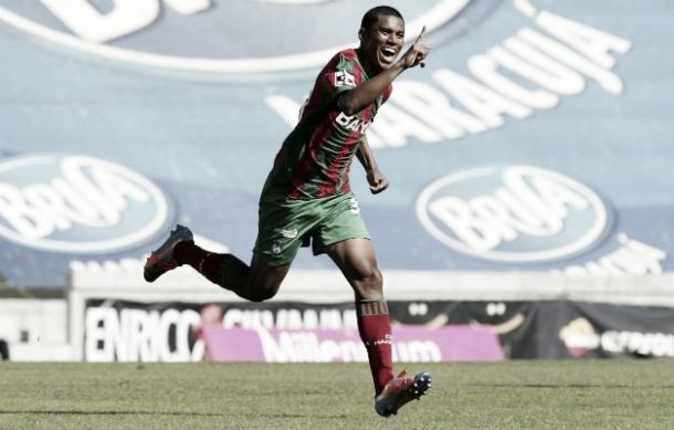 Derley será aposta de Jesus para o ataque encarnado em 2014/2015 Derley será aposta de Jesus para o ataque encarnado em 2014/2015