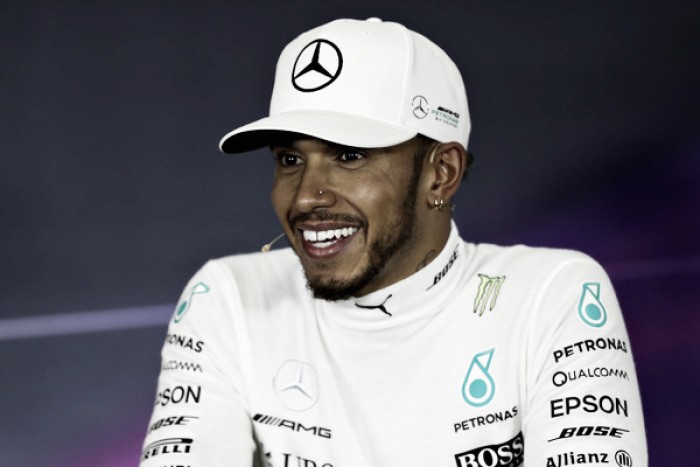 Lewis Hamilton resta importancia al quinto puesto de Fernando Alonso en Indianápolis