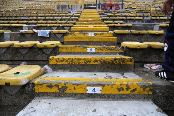 Il calcio italiano, tra stadi in degrado e tifo violento