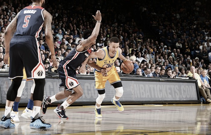 Nba, Golden State non sbaglia contro i Wizards (102-94)