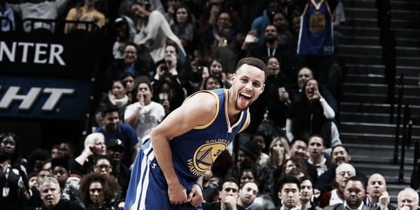 Resumen NBA: los Warriors no frenan, Oklahoma se recupera