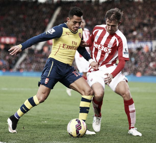 How was the rivalry between Arsenal and Stoke born?