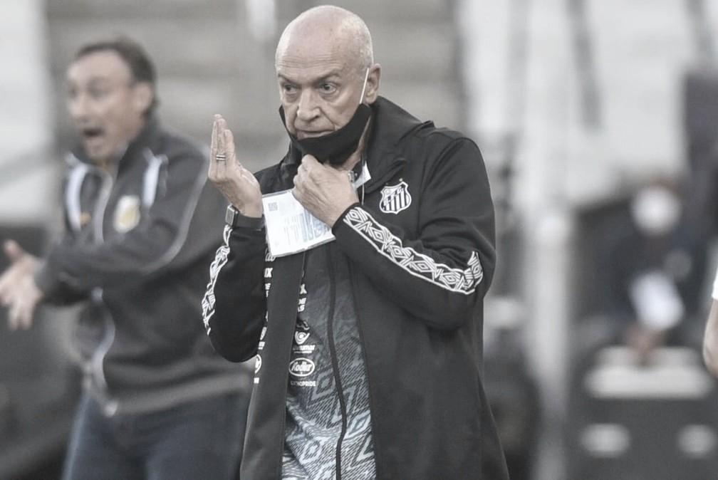 Jesualdo elogia Santos e Novorizontino, mas detona arbitragem Jesualdo elogia Santos e Novorizontino, mas detona arbitragem
