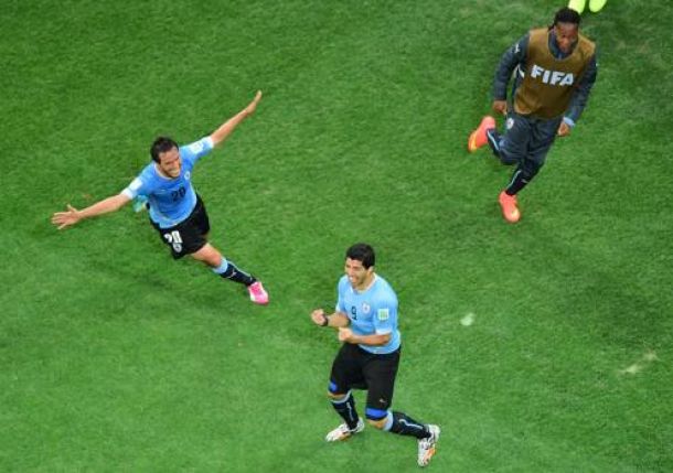 Suarez torna e salva l'Uruguay, Inghilterra quasi fuori