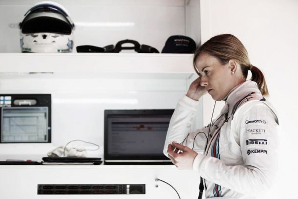 Susie Wolff annuncia il ritiro: "È arrivato il momento di appendere il casco al chiodo"