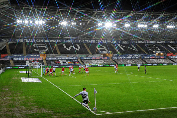 Swansea City 1-0 Nottingham Forest: Late Roberts goal secures Swans victory