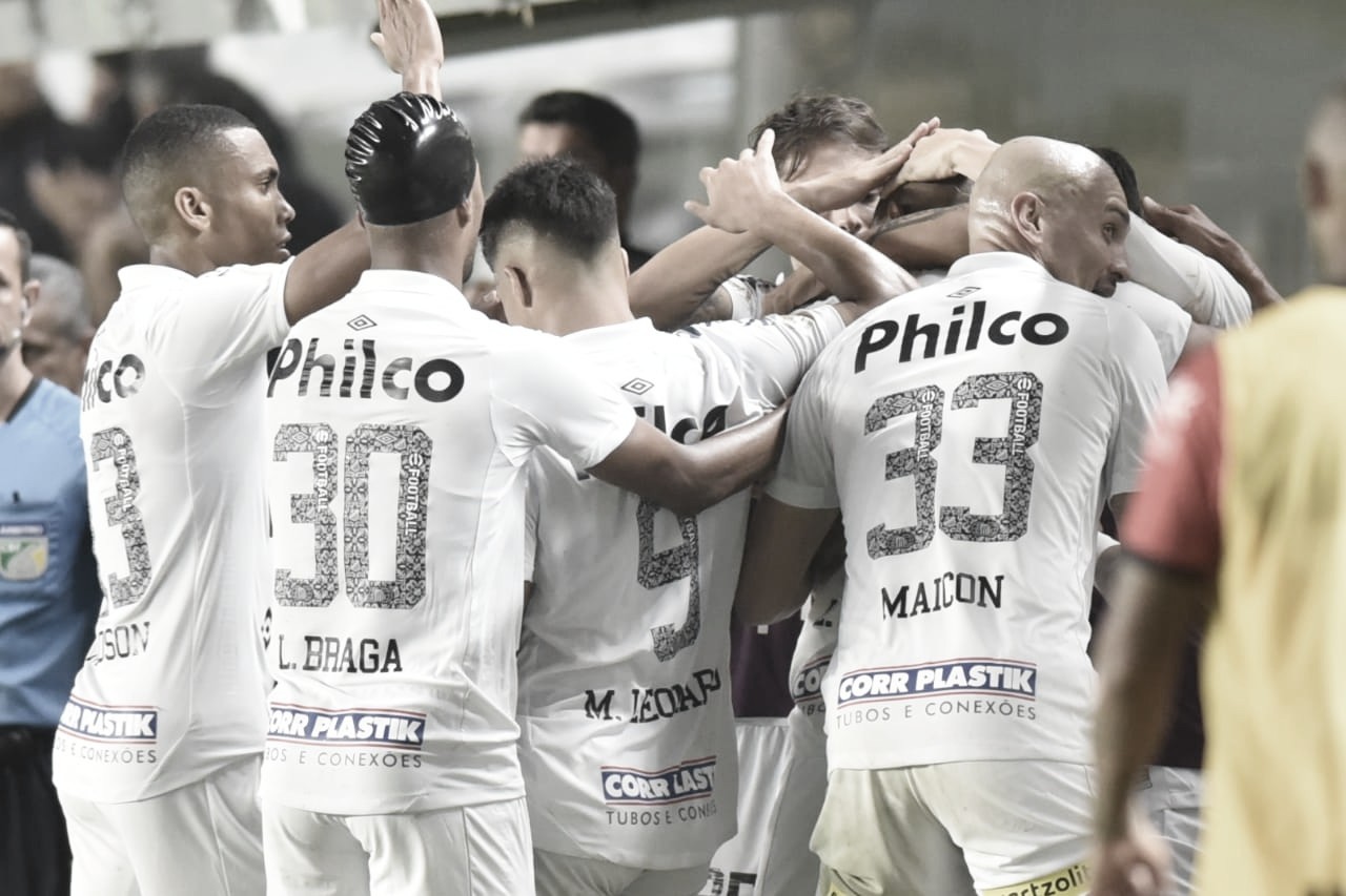 Santos supera Atlético-GO e volta a vencer na Vila Belmiro