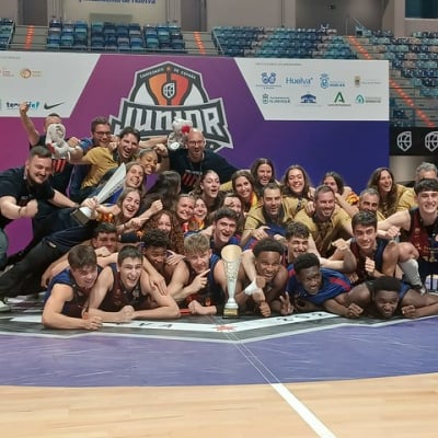El FC Barcelona revalida el título del Campeonato de España Júnior ante el Real Madrid (70-64)