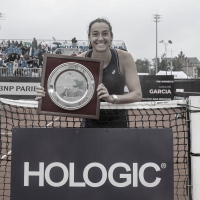 Caroline Garcia alza su segundo título de la temporada en Varsovia
