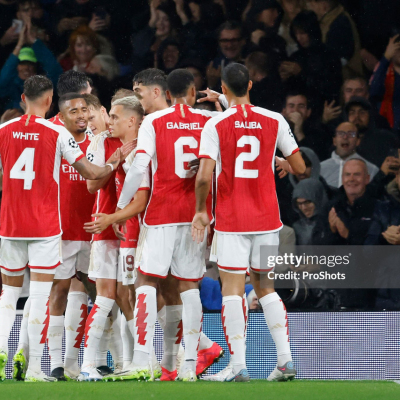 Arsenal 4-0 PSV Eindhoven: Gunners mark return to Champions League in style