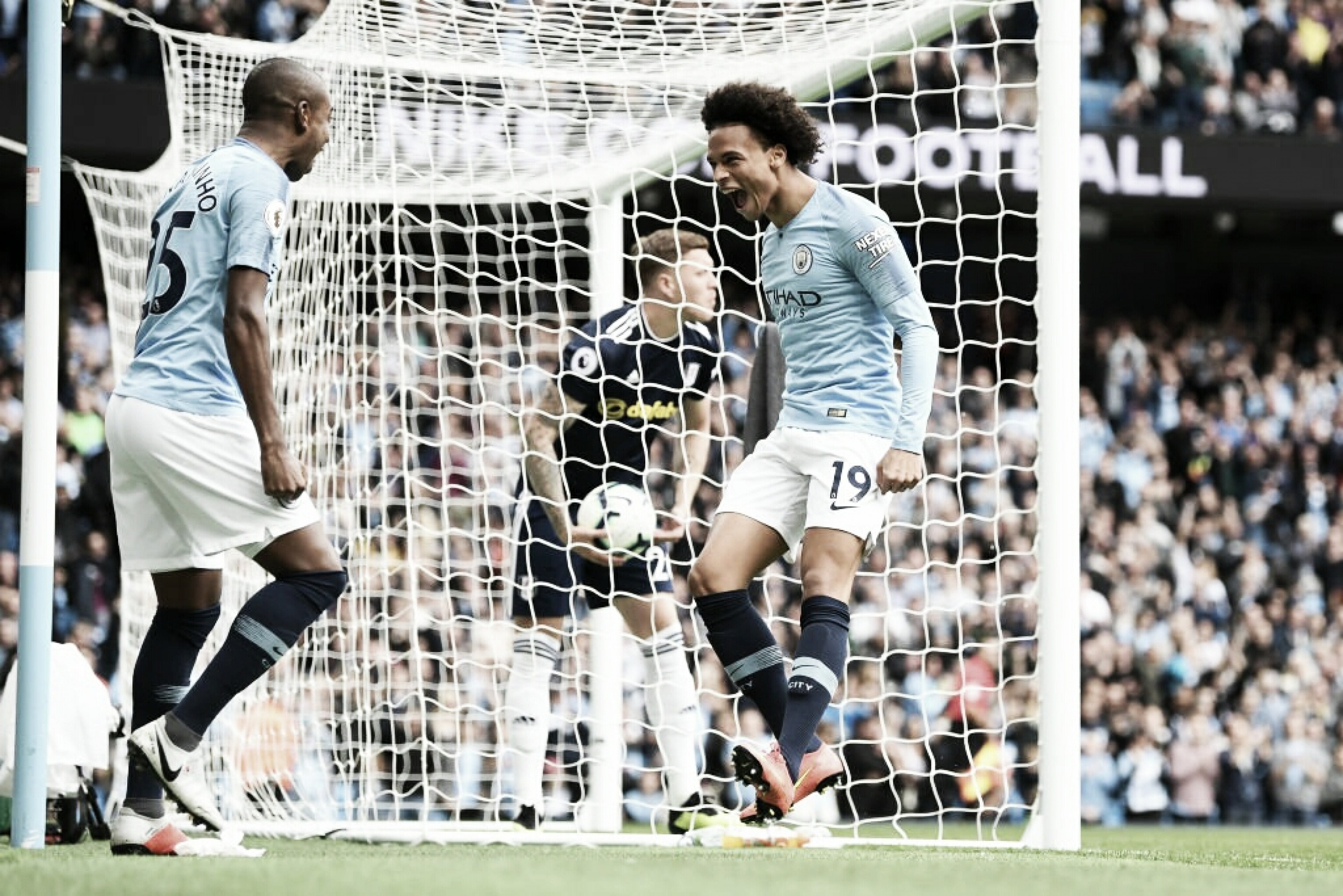 Manchester City goleia Fulham e retoma segunda posição da Premier League