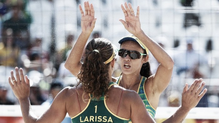 Em jogo tranquilo, Larissa e Talita batem russas Ukolova e Birlova Em jogo tranquilo, Larissa e Talita batem russas Ukolova e Birlova