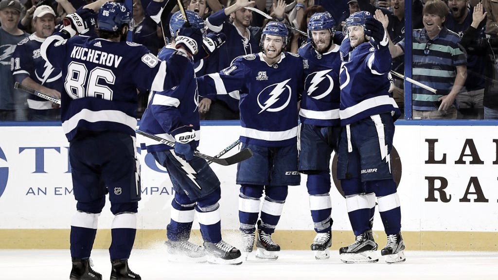 Tampa y Kucherov hacen historia en una impresionante temporada Tampa y Kucherov hacen historia en una impresionante temporada