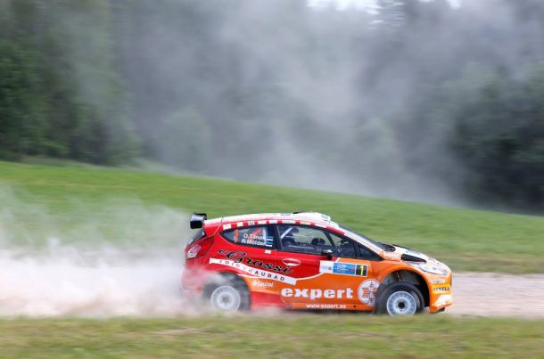 Ott Tanak muestra su calidad en la primera etapa del Rally de Estonia.