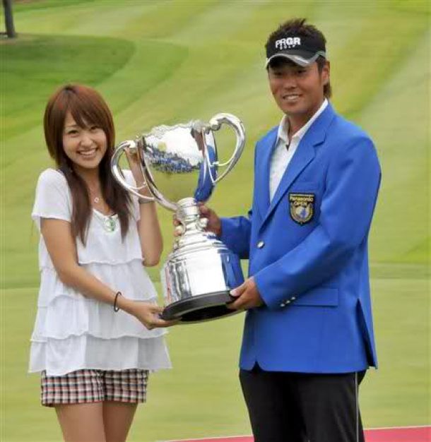 Hideto Tanihara Wins Heiwa PGM Championship