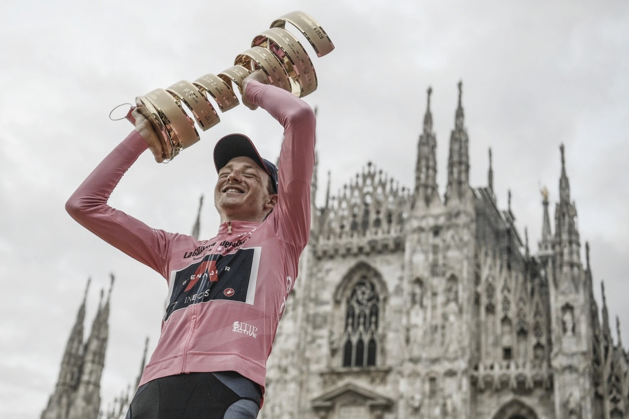 Tao Geoghengan Hart se hace grande y gana el Giro de Italia