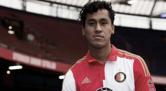 Renato Tapia: "¿Para qué irme del Feyenoord si es que voy a jugar la Champions League?" Renato Tapia: "¿Para qué irme del Feyenoord si es que voy a jugar la Champions League?"