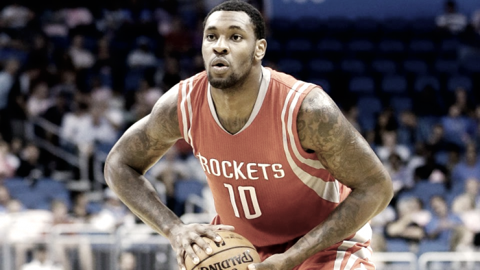 Tarik Black returns to Houston Rockets