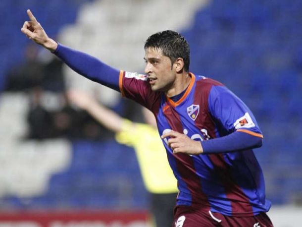 La SD Huesca despide al delantero Tariq Spezie