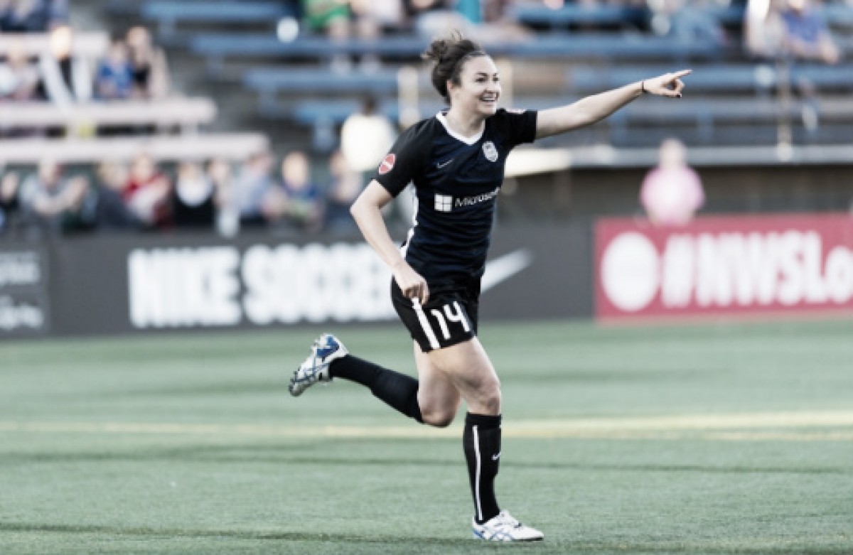 Seattle Reign FC clinches a playoff spot by beating the Houston Dash